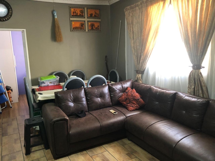  Bedroom Property for Sale in The Connifers Western Cape
